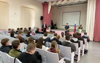 Сергей Чанчиков рассказал студентам строительного техникума о потребности отрасли в кадрах